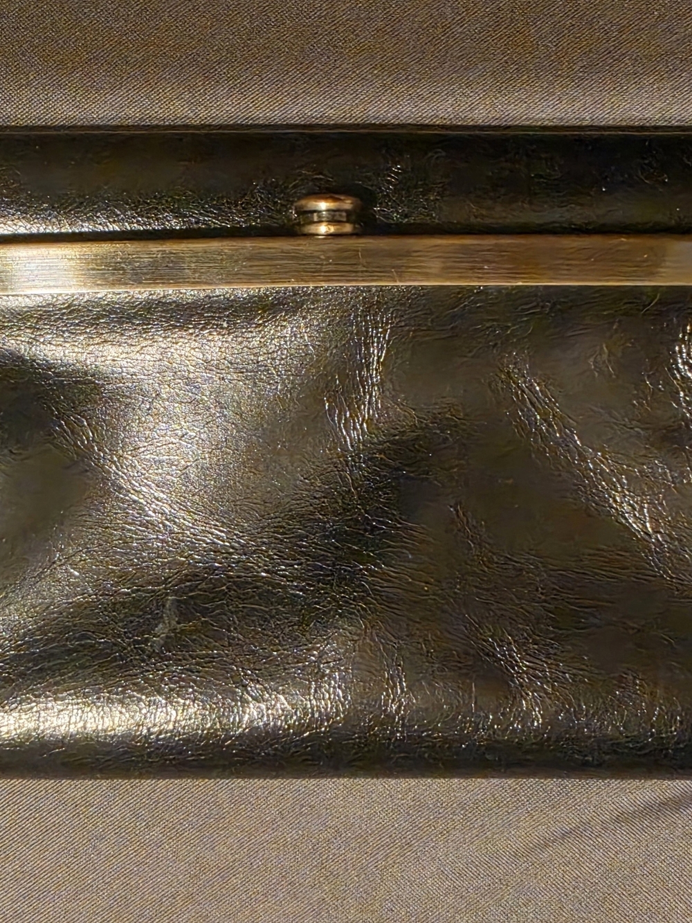 HOBO Black Leather Frame Wallet Clutch Kiss Lock Organizer Like New - Picture 4 of 8